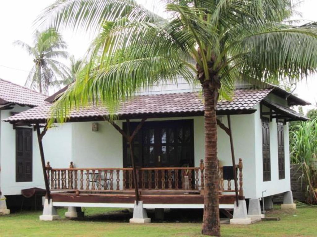 Bohok Guesthouse Pantai Cenang (Langkawi) Exterior photo